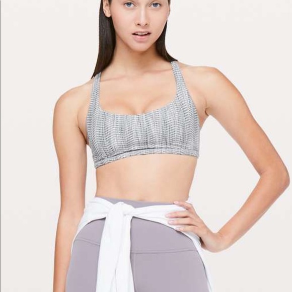 Lululemon Free To Be Bra (Wild) Sz 6 - Picture 5 of 8